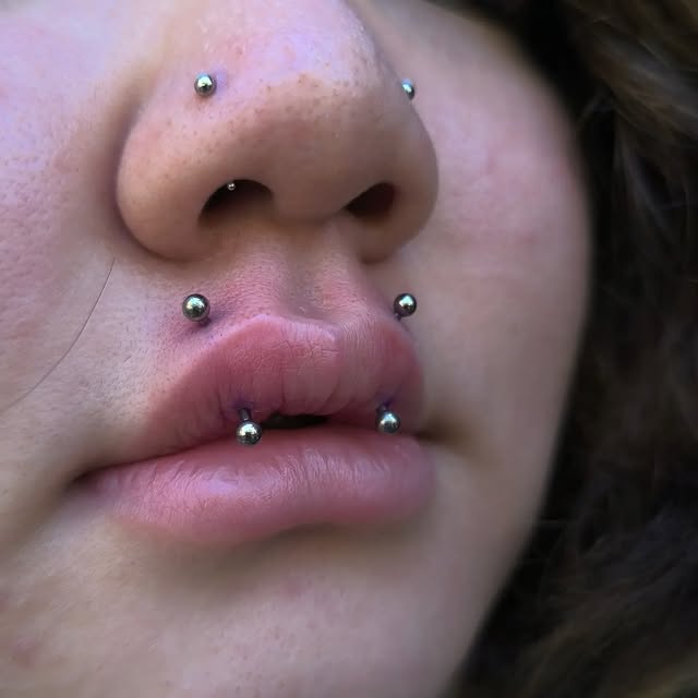 Piercings faciales